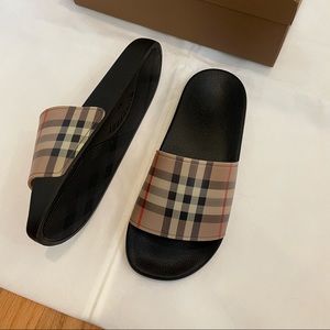 Burberry Vintage Check Slides Womens